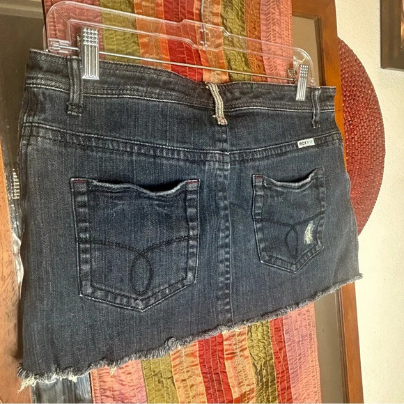 Roxy 3 Button Fly  Denim Micro Mini Skirt Size 7 - Picture 4 of 6